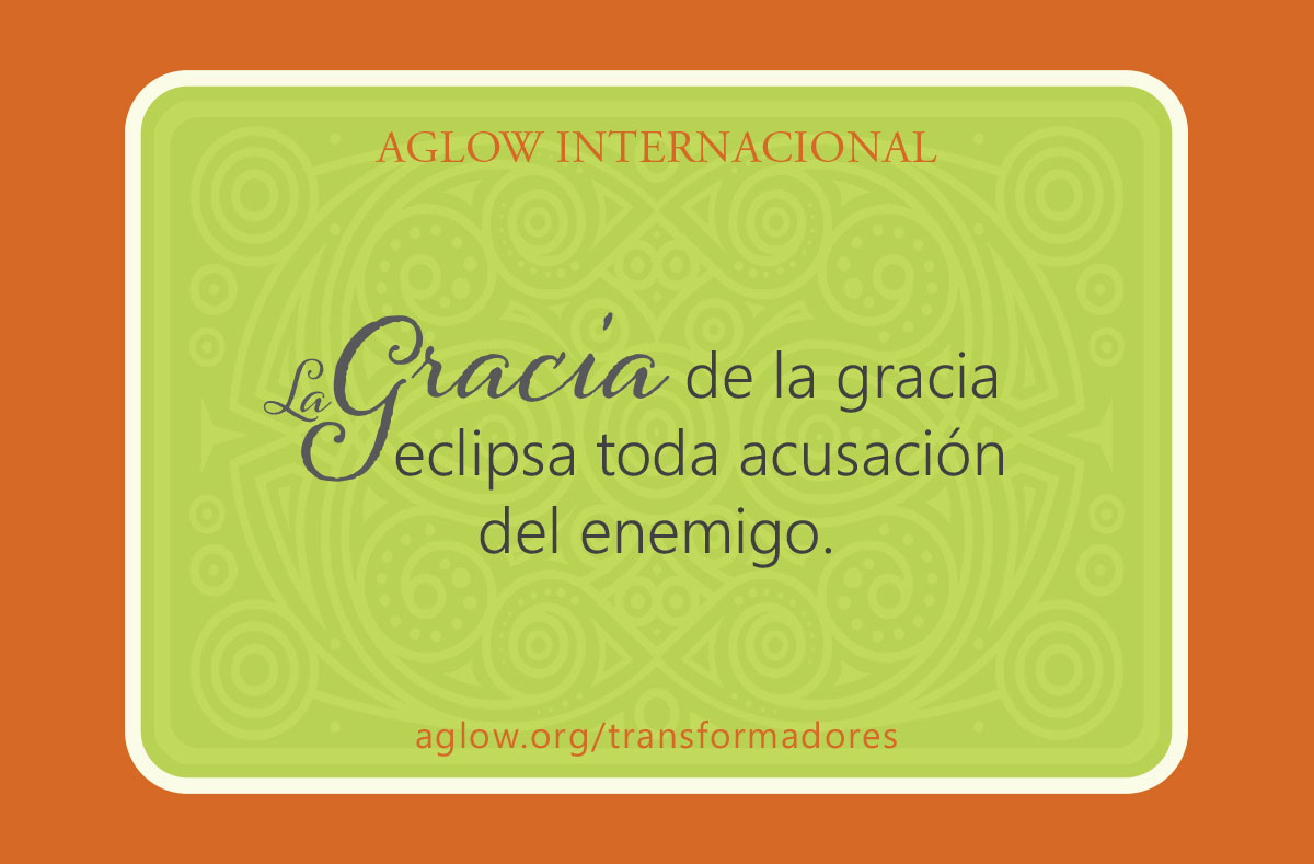 La majestad de la gracia eclipsa toda acusación del enemigo.